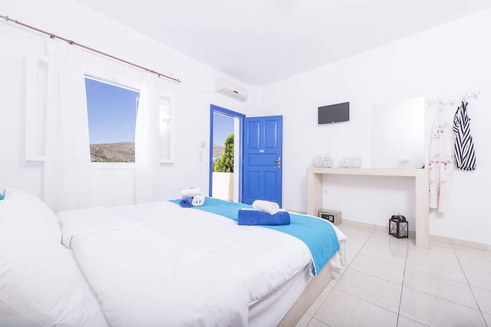 Grèce - Iles grecques - Les Cyclades - Santorin - Hotel Bella Santorini Studios 4*