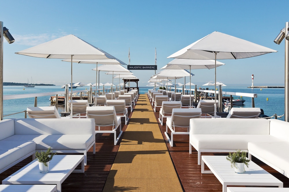 Hôtel Barrière Le Majestic Cannes 5*